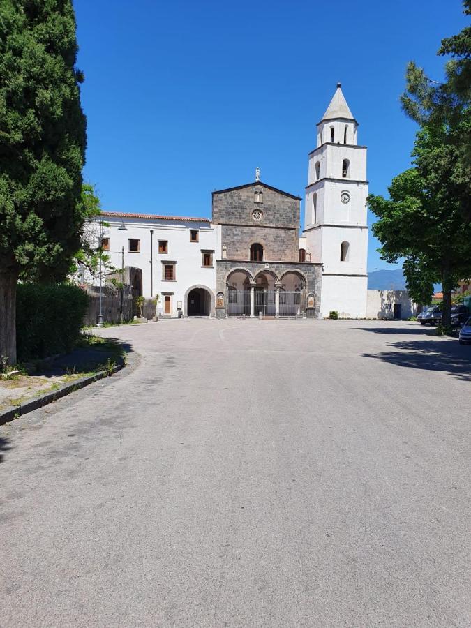 Bed and Breakfast Ospitalita Il Noce à Brusciano Extérieur photo
